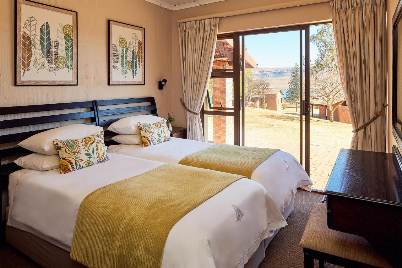 First Group Qwantani Hotel Harrismith Exterior foto