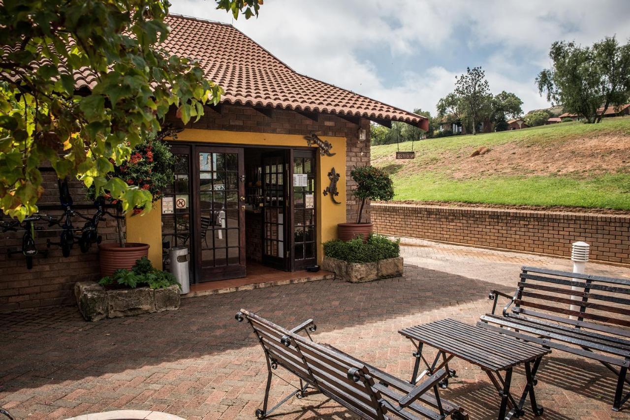 First Group Qwantani Hotel Harrismith Exterior foto